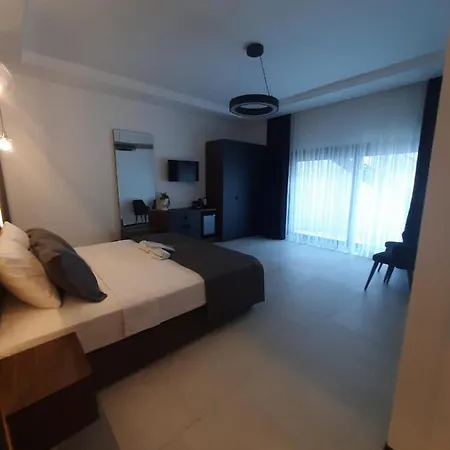 Otel Serife Hanim Konagi