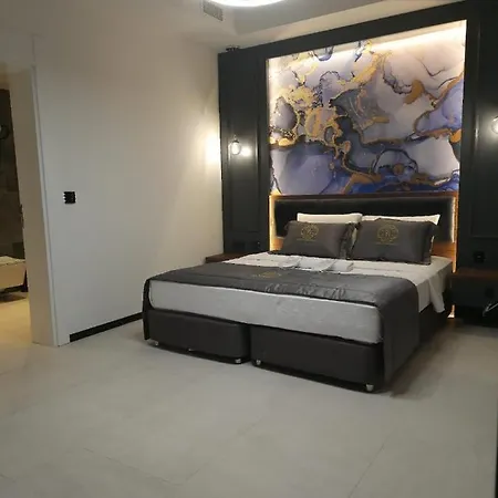 Otel Serife Hanim Konagi Çeşme