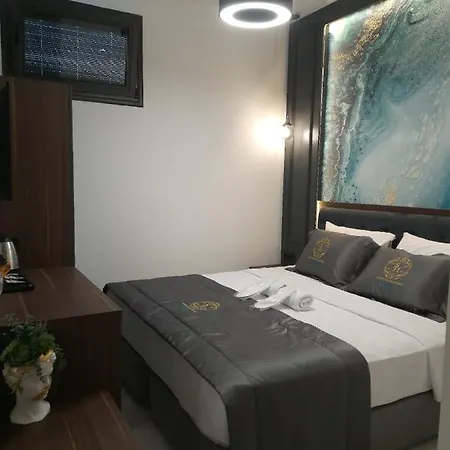 Serife Hanim Konagi Otel 3*