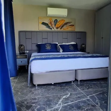 Serife Hanim Konagi Otel 3*